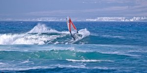 Yannick-Anton-2010-Fuerteventura-Bristol-5-c-Sailboardsfuerte.jpg